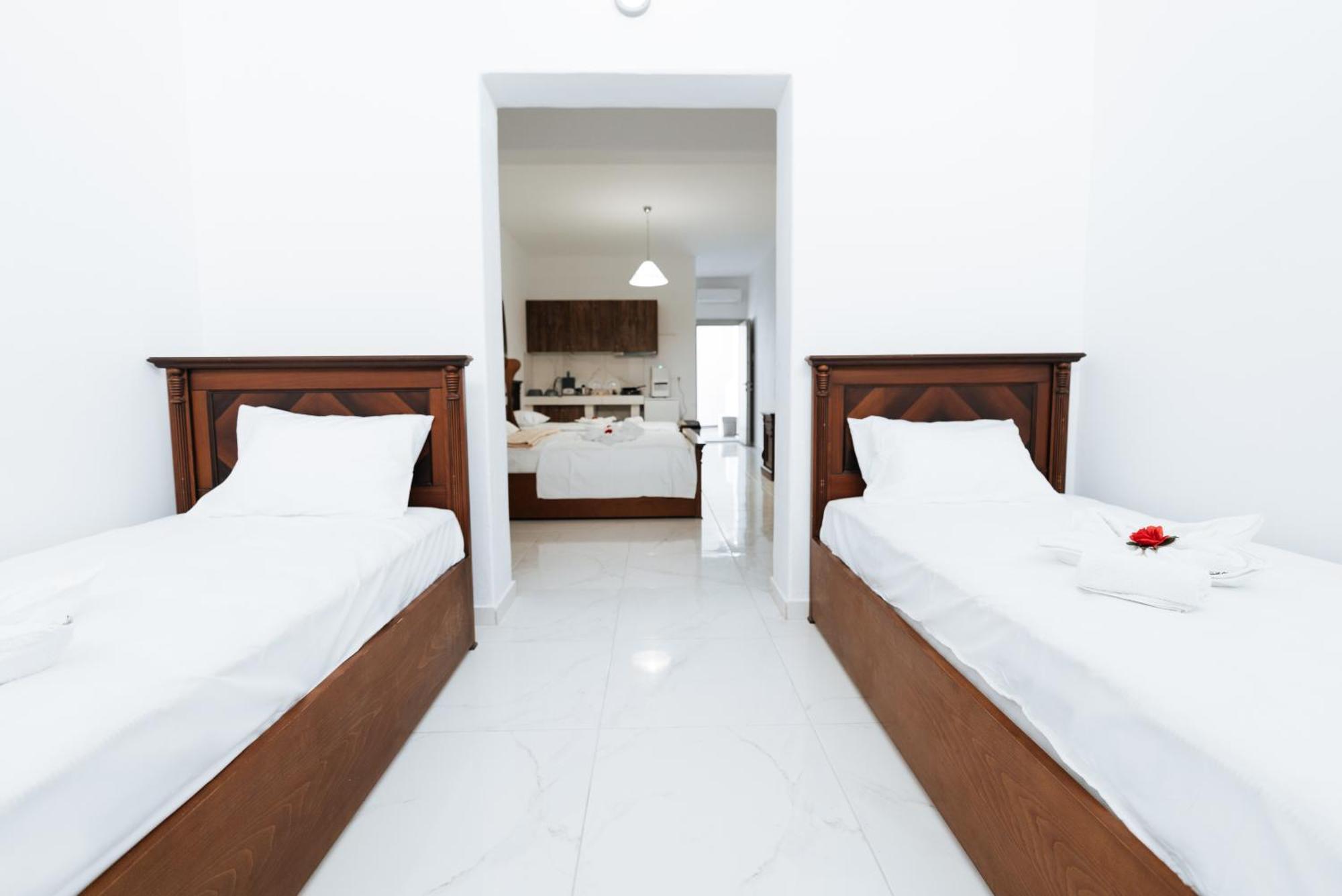 Dodomar Selection Hotel Perissa  Ngoại thất bức ảnh